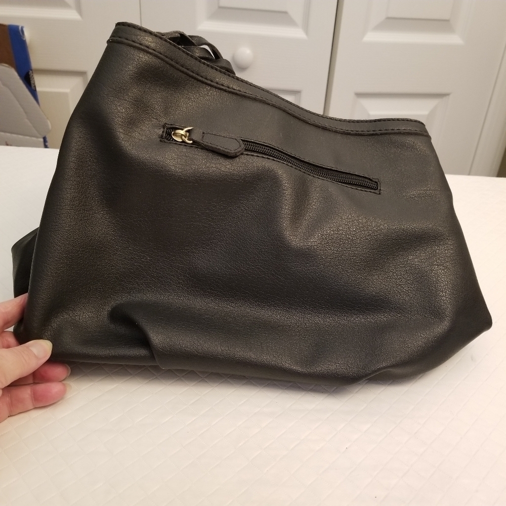 St. John's Bay Black Handbag Faux Leather 12 X 11 X 4.5 - Picture 5 of 10